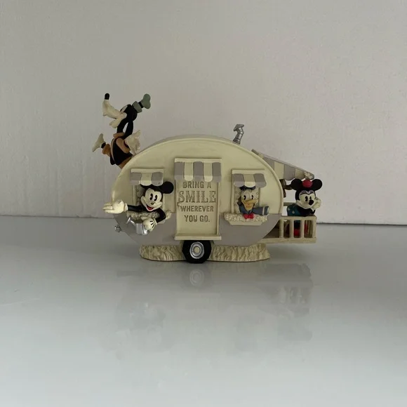 Disney Mickey and friends camper